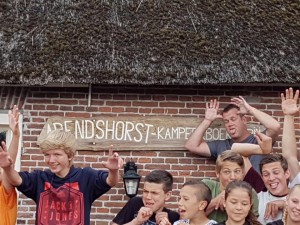 Kamp 2017, vrijdag 14 juli, groepsfoto-detail.jpg